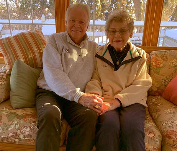 Image of Amy Roloff parents Gordon Knight (father) and Patricia Knight (mother)