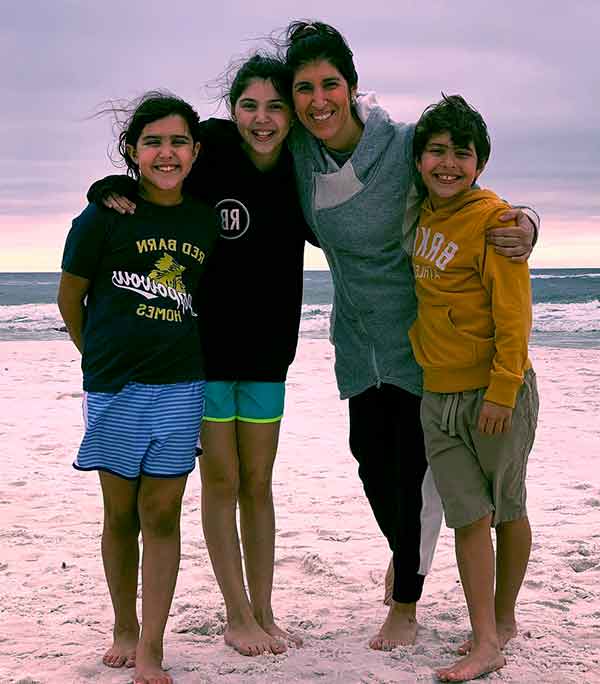 Image of Ken Corsini wife Anita Corsini with their kids