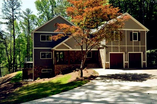 Image of American model, Cynthia Bailey house