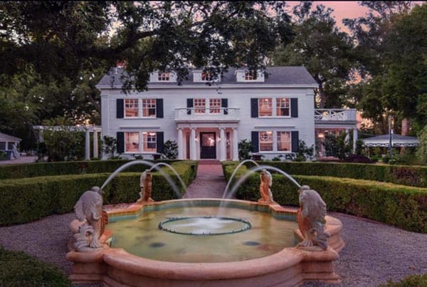 Image of Actress, Kyle Richards house