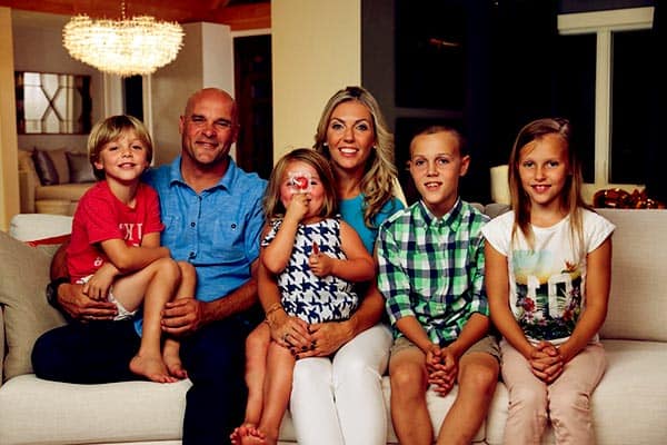 Image of Sarah Baeumler with her husband Bryan Baeumler along with their kids