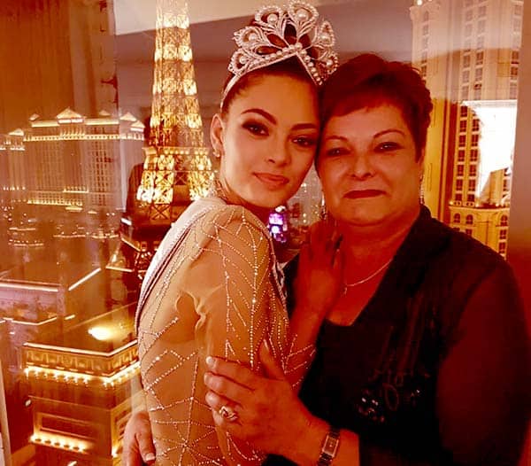 Image of Caption: Demi-Leigh with her mother Anne-Mari Steenkamp