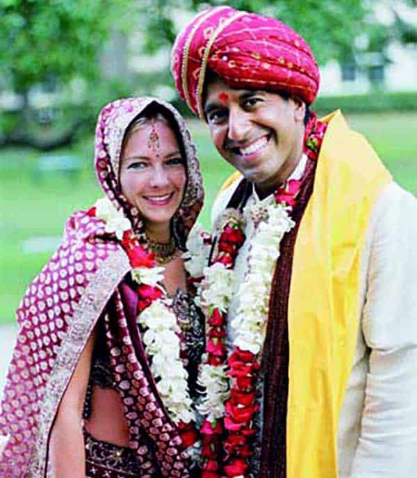 Image of Caption: Rebecca Olson got married with Dr. Sanjay Gupta in May 15th, 2004