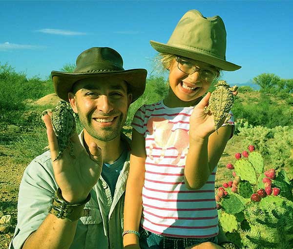 Image of Coyote Peterson with her daughter Pup