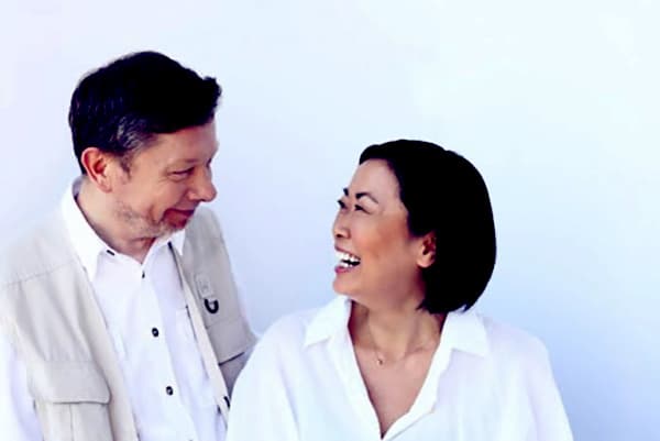 Image of Eckhart Tolle with his wife Kim Eng