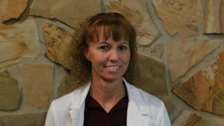 Who is Dr. Pol Vet that killed her Husband? - Tvstarbio